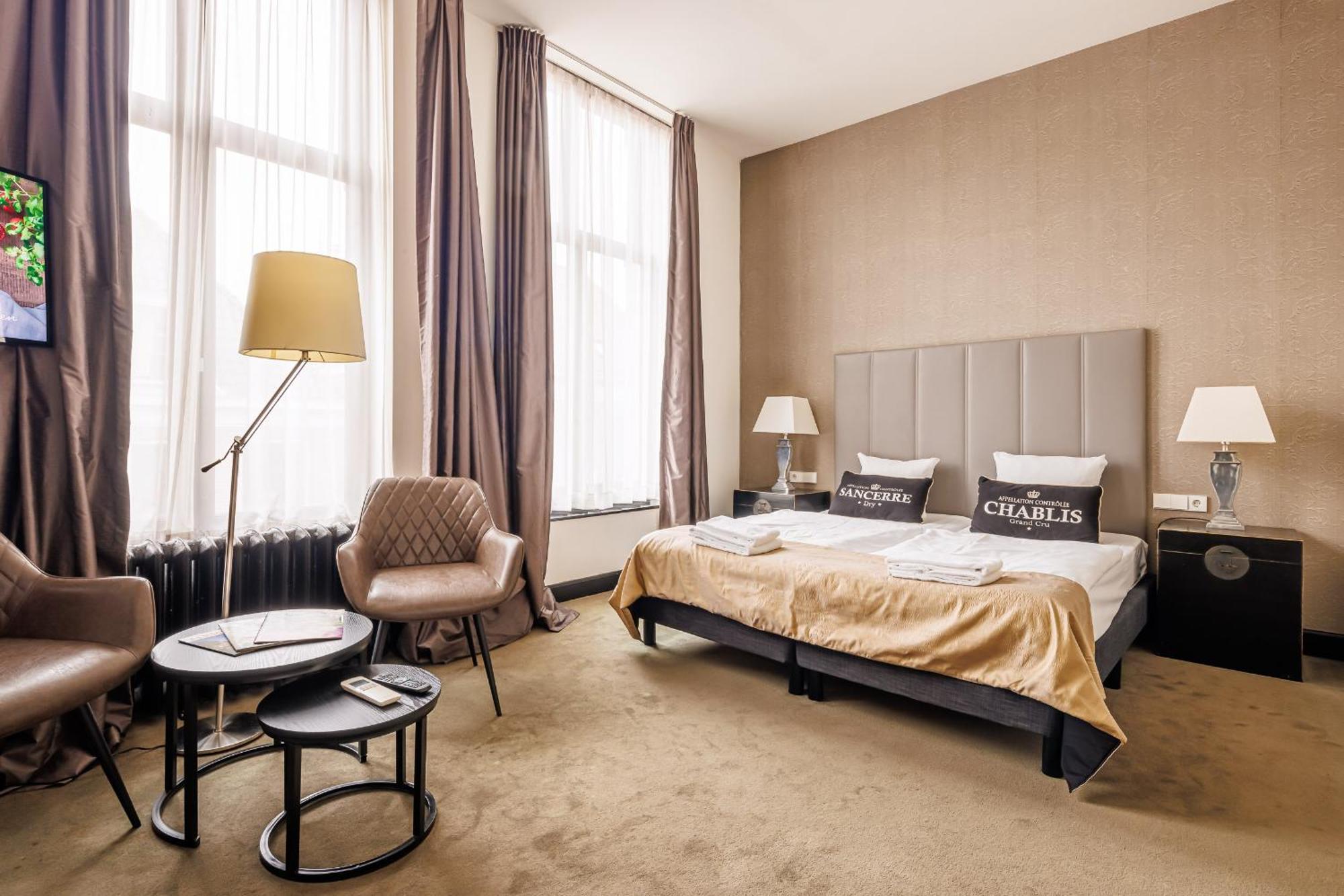 Grand Hotel Alkmaar Bagian luar foto