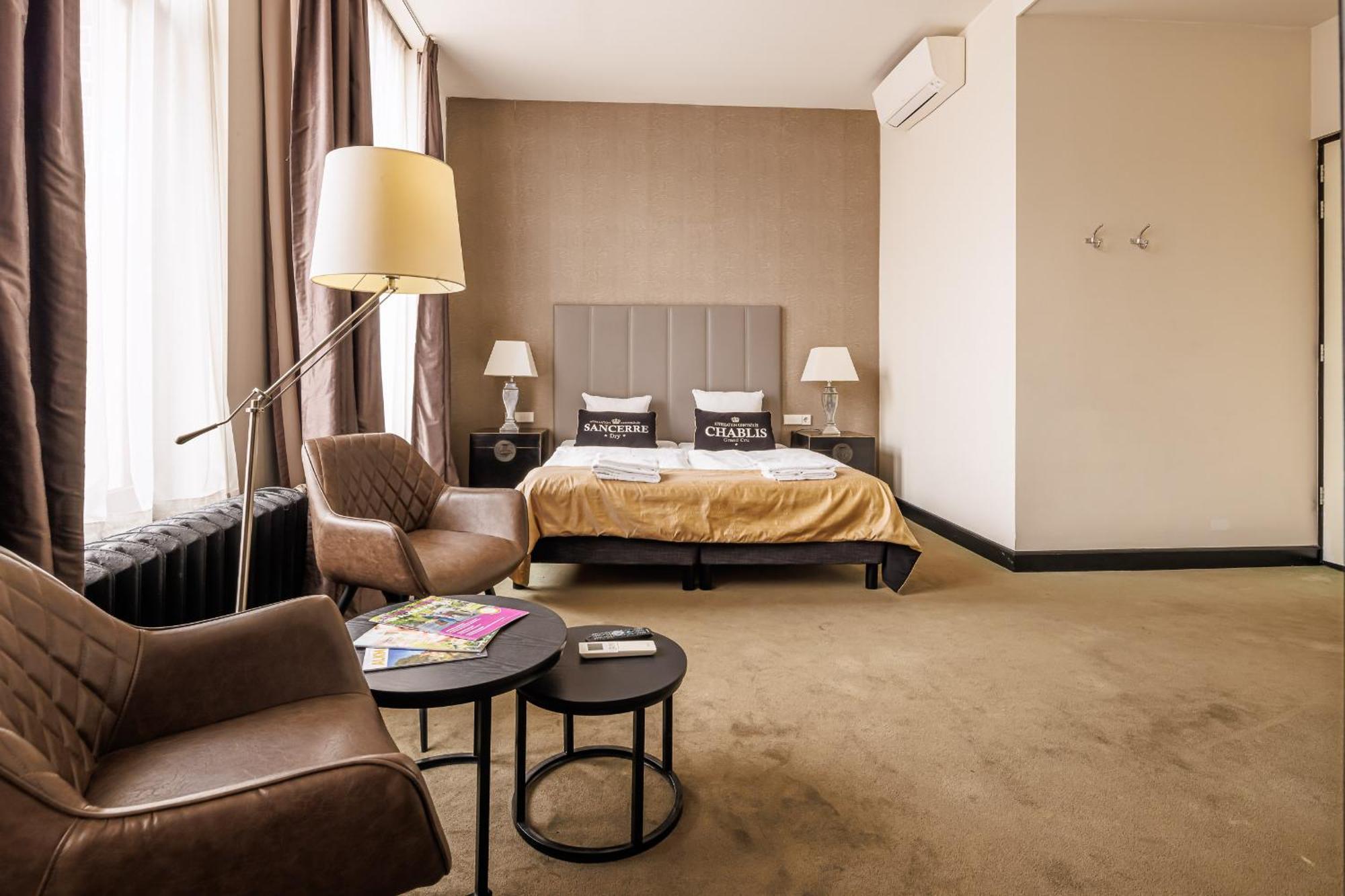 Grand Hotel Alkmaar Bagian luar foto
