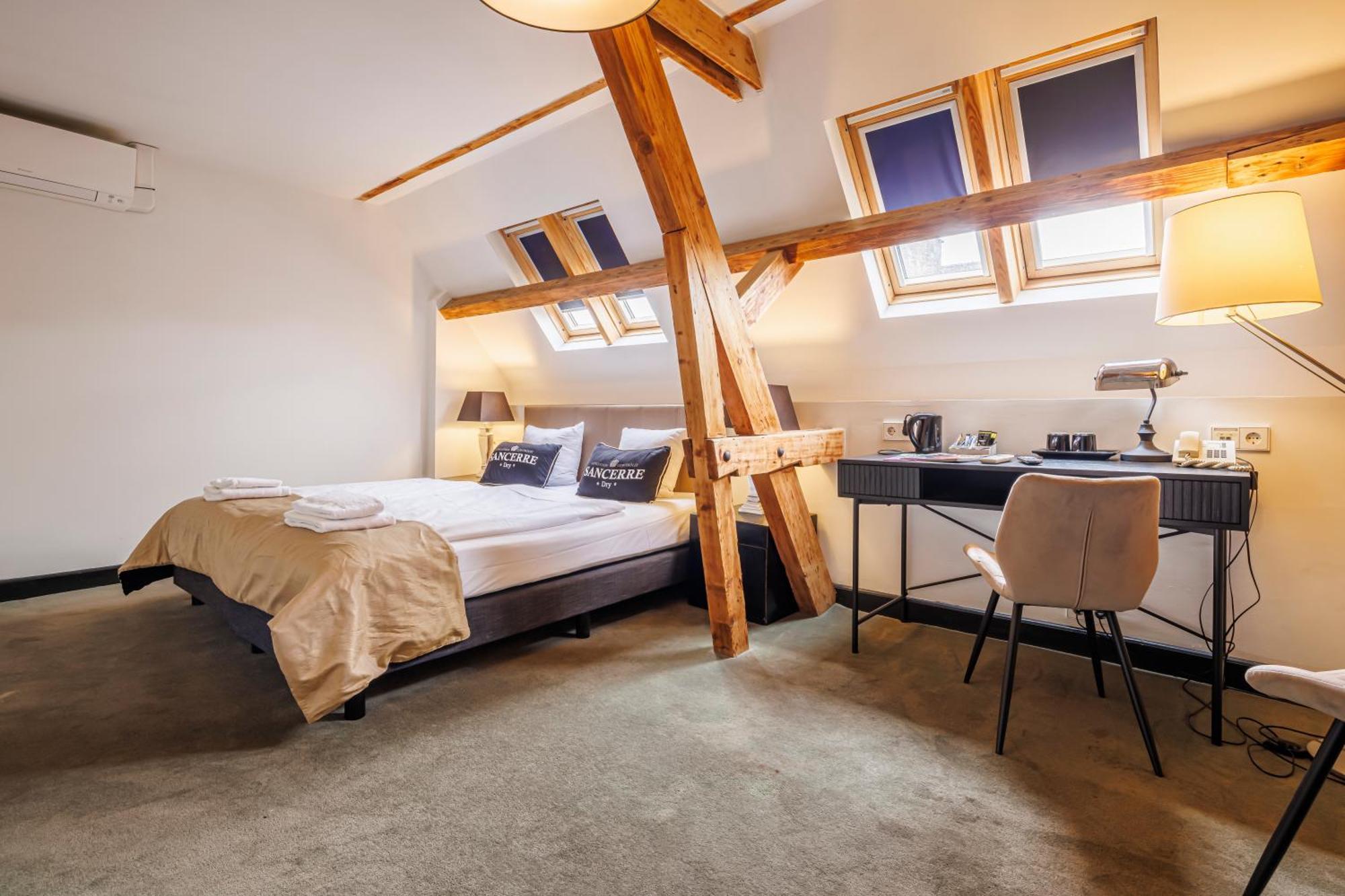 Grand Hotel Alkmaar Bagian luar foto