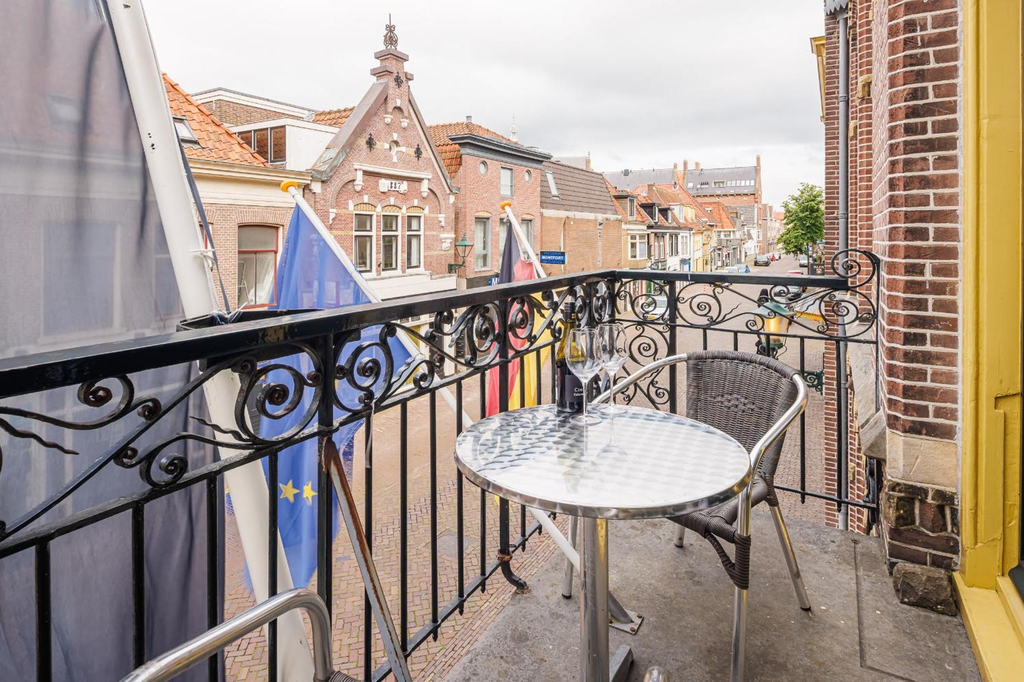 Grand Hotel Alkmaar Bagian luar foto